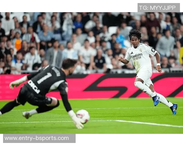 姆巴佩伤情加重带伤报到法国队黄潜之战脚踝扭伤影响状态